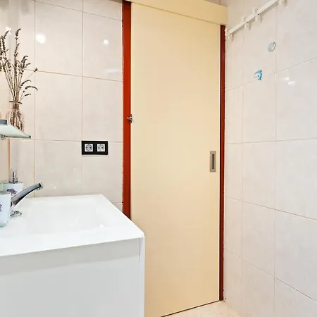 Welcs 126 Pda Cerca Del Puerto شقة بلاتجا ذارو